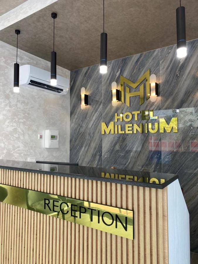 Milenium Hotel Shëngjin エクステリア 写真